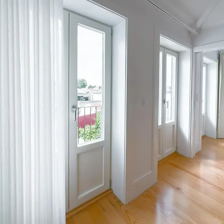 Apartment Vibrant Apartments-bonfim